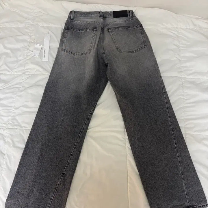 [SOLD OUT] [30/32]선플라워 와이드 트위스트 데님 블랙스톤
