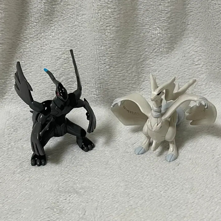 [BUNJANG] Pokemon Zekrom Reshiram Figure Bundle Set / 연휴 한정가) 몬코레 몬콜레 제크로무 레시라무 포켓몬스터 피규어