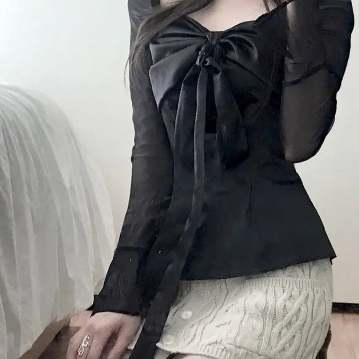 [BUNJANG] Hilda Silky Swan Blouse Black / 급처)Hilda 힐다 고희 실키 스완 블라우스 블랙
