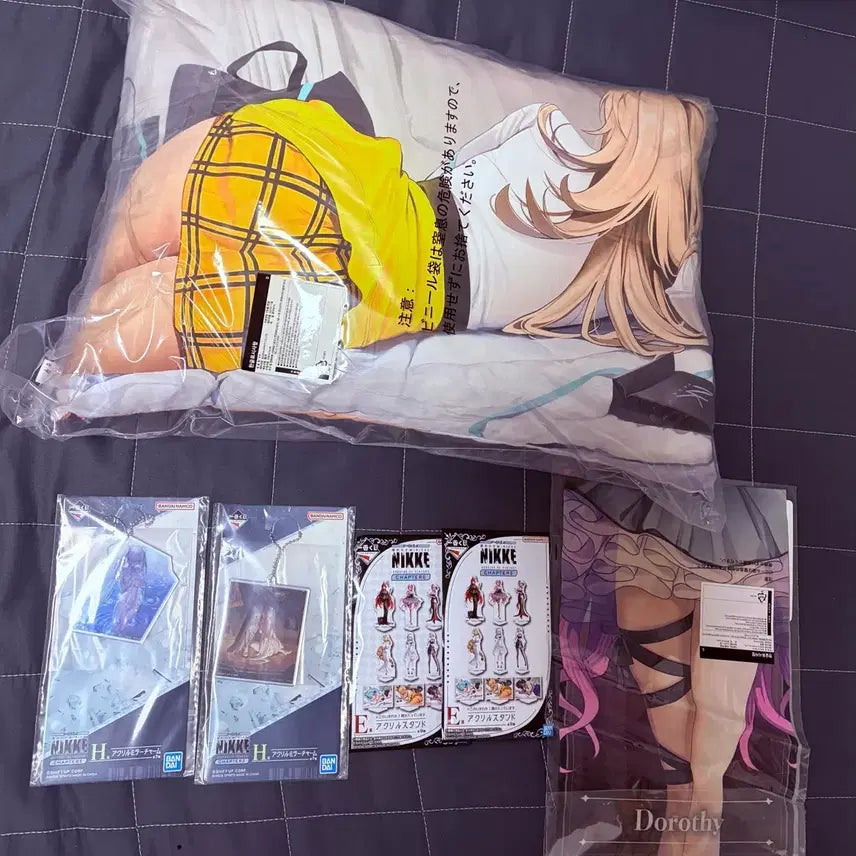 [BUNJANG] Goddess of Victory: Nikke Bundle Set / 승리의 여신 니케 굿즈 9종 일괄판매