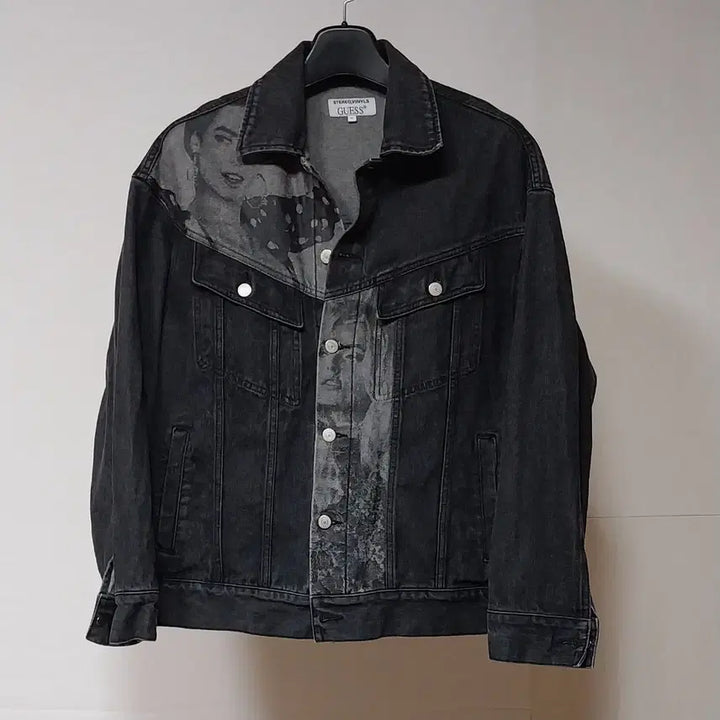 [SOLD OUT] 게스 흑청 청자켓 남110
