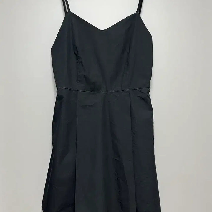 [BUNJANG] Black Spaghetti Strap Flare Dress / 블랙 끈나시 플레어 원피스
