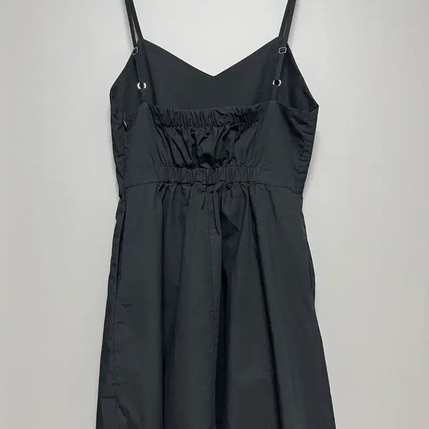 [BUNJANG] Black Spaghetti Strap Flare Dress / 블랙 끈나시 플레어 원피스