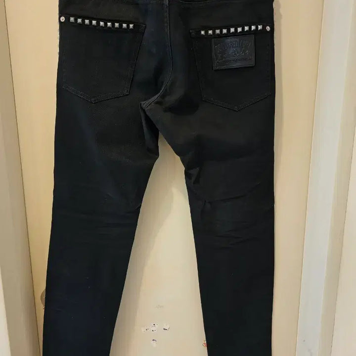 [BUNJANG] Dsquared2 Studded Black Jeans (Size 48) / 디스퀘어드 스터드 블랙진 48사이즈 디퀘 데님