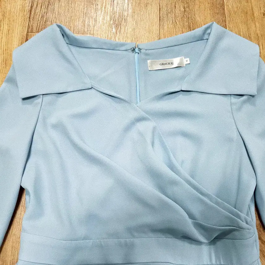 [BUNJANG] GRACE U Diamant Off-Shoulder Dress / 그레이스유(GRACE U) 디아망 원피스 66 새상품