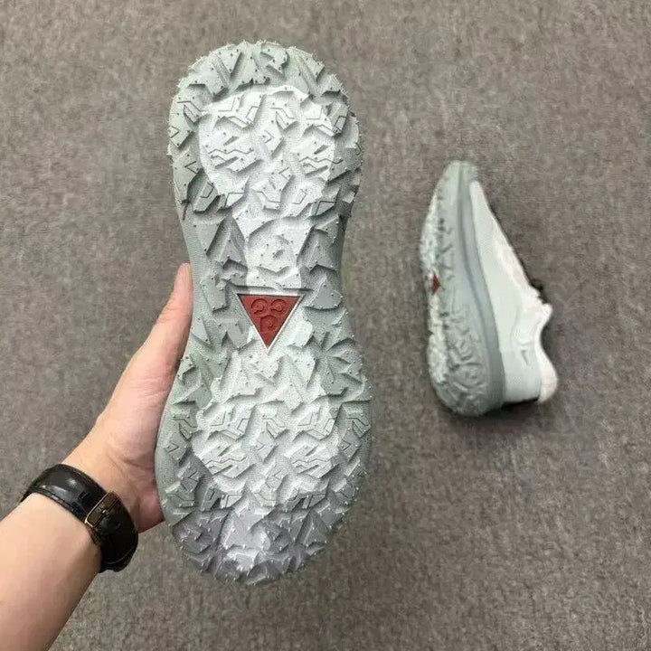 [BUNJANG] Nike ACG Mountain Fly 2 Low Gore-Tex Phantom US 9 / 나이키 ACG 마운틴 플라이 2 로우 고어텍스 팬텀  270MM