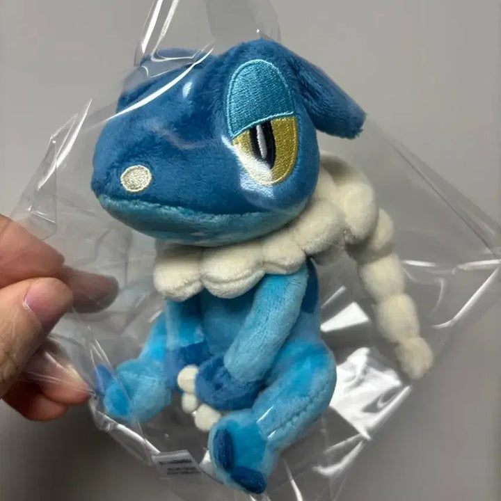 [BUNJANG] Pokemon Japan Official Policeman Croagunk Plush / 포켓몬 일본 정품 개굴반장인형