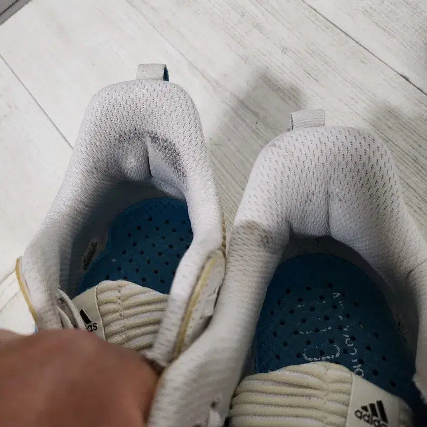 [BUNJANG] Adidas AlphaBounce White/Blue Sneakers / 아디다스 알파바운스 흰색/블루 운동화