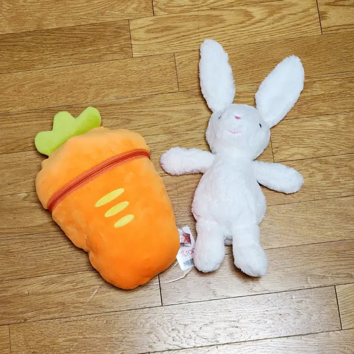 [SOLD OUT] 새상품)25cm 당근 침낭 토끼 인형_귀여운 소품_중형 인테리어 빅 누이