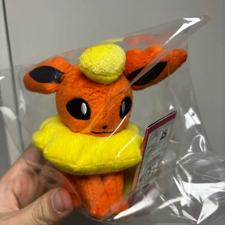 [BUNJANG] Pokemon Flareon Plush Keyring / 포켓몬스터 부스터 인형키링