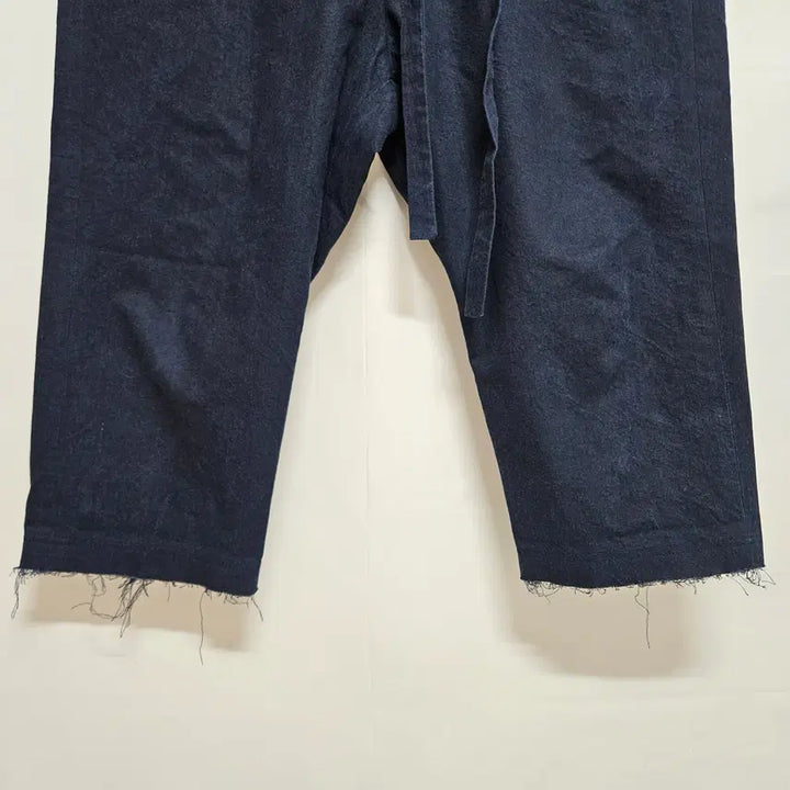 [SOLD OUT] 다미르도마 데님 7부 배기팬츠 3