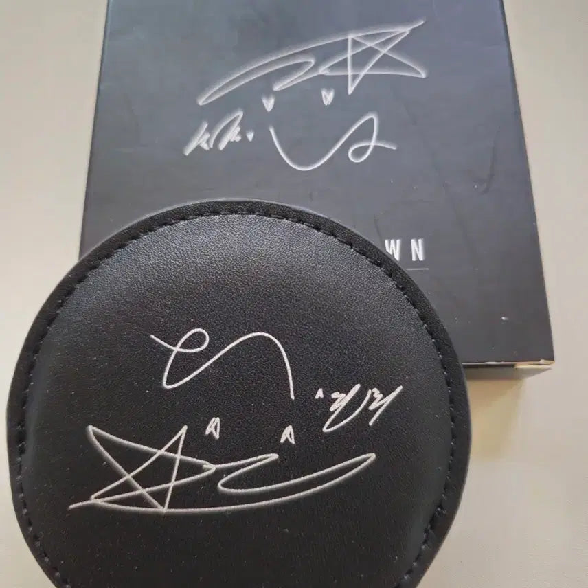 [BUNJANG] Bobbi Brown Song Kang Signed Mirror / 바비브라운 송강 싸인 거울
