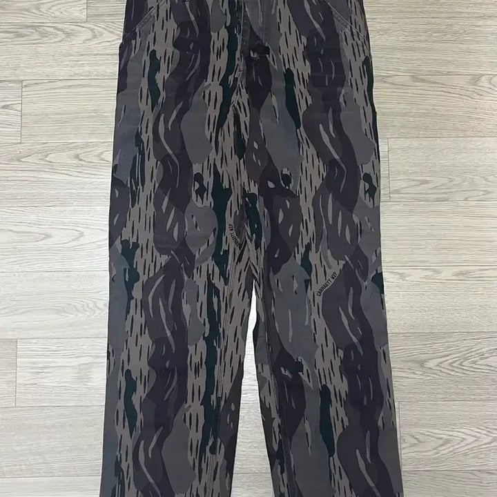 [BUNJANG] Carhartt WIP Camo Work Pants / 칼하트 WIP 카모 워크팬츠 30x32