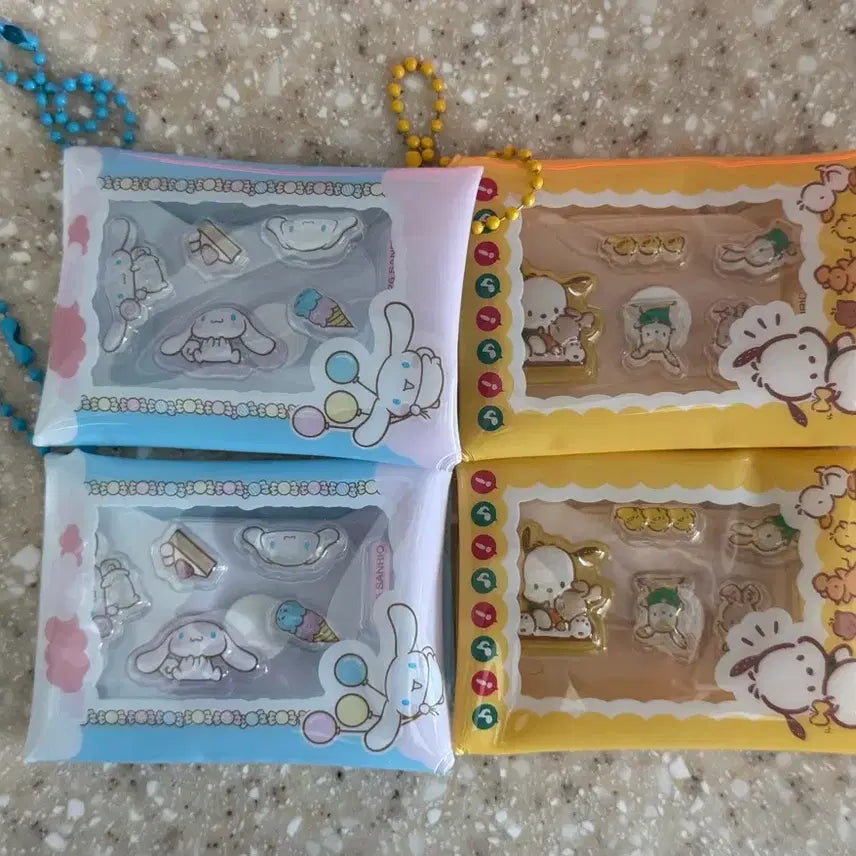 [BUNJANG] Sanrio Cinnamoroll/Pochacco Sticker Pouch Keyring / [새상품] 산리오 캔디봉봉 스키커 파우치키링 (시나모롤/포차코)