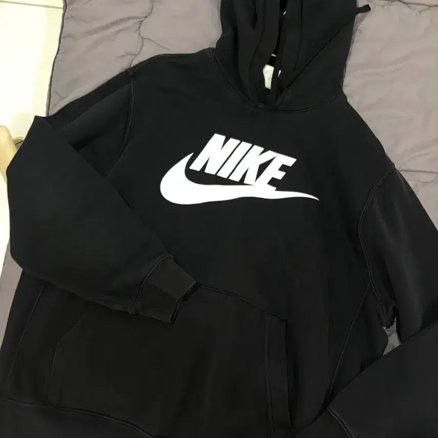 [BUNJANG] Nike Black Hoodie / 나이키 블랙 후드티