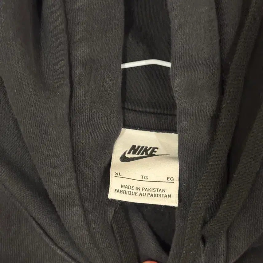 [BUNJANG] Nike Black Hoodie / 나이키 블랙 후드티