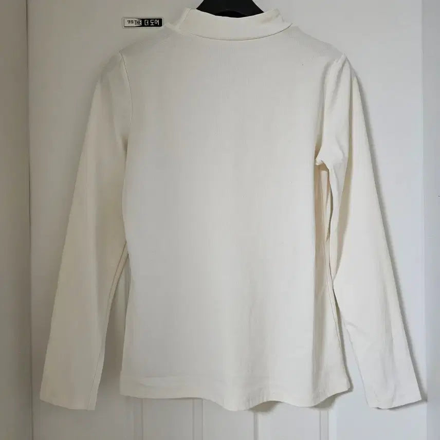 [SOLD OUT] 초커넥 스판 티셔츠 M사이즈