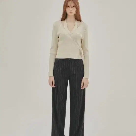 [BUNJANG] Avie Muah Halter Neck Knitted Top Ivory Women&