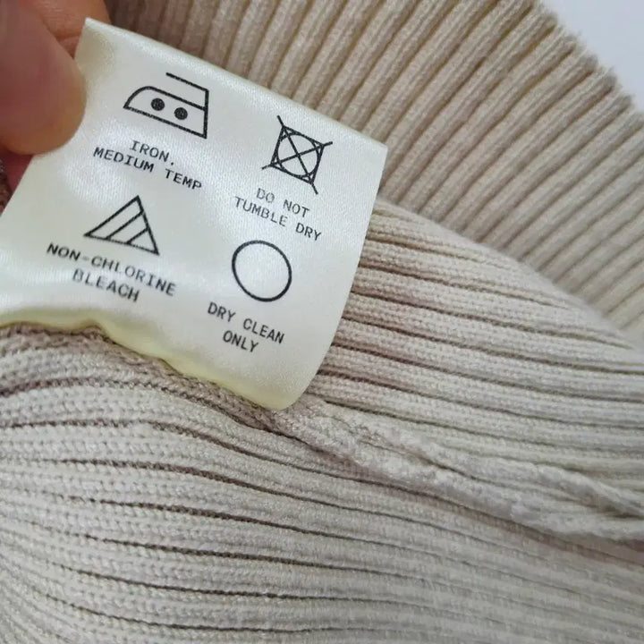 [BUNJANG] Avie Muah Halter Neck Knitted Top Ivory Women&