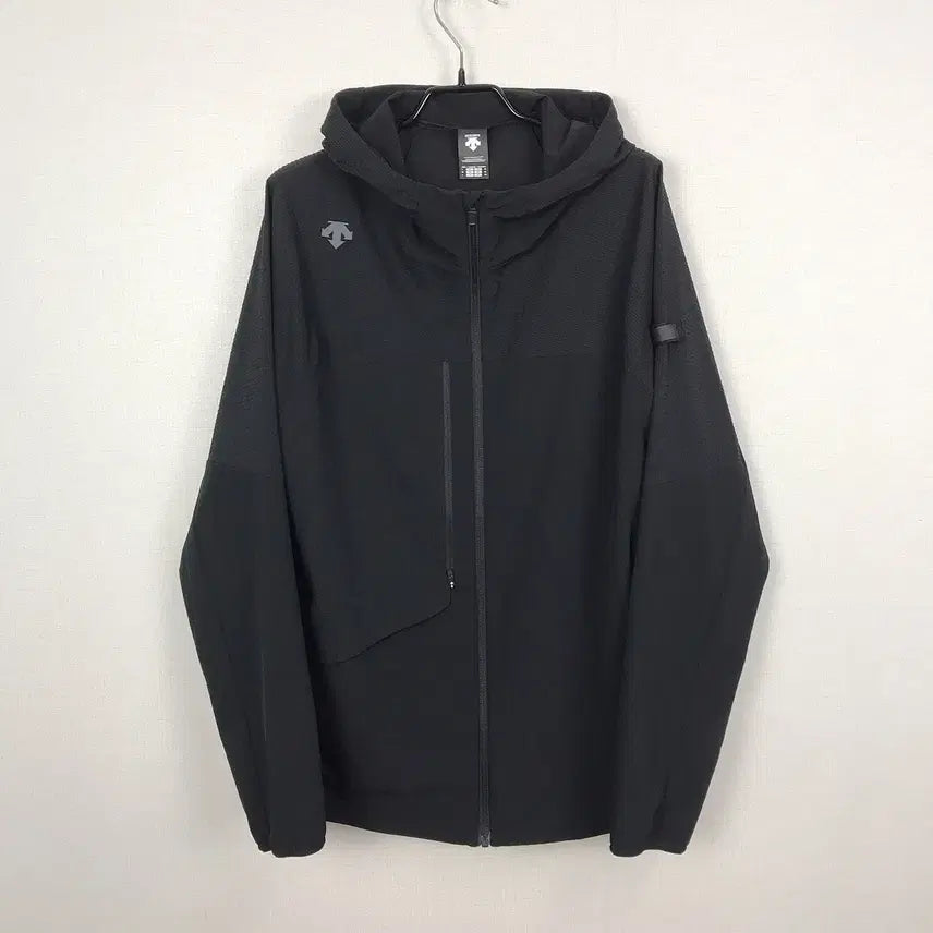 [BUNJANG] Descente Hooded Windbreaker Jacket Men&