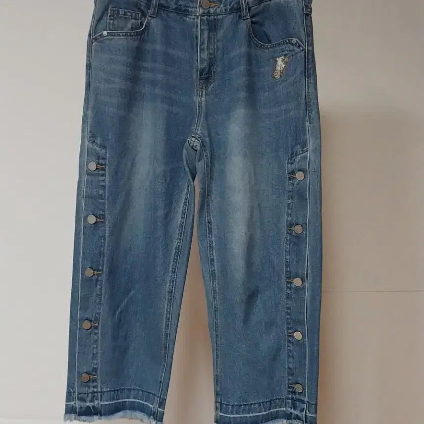 [BUNJANG] Thursday Island Cropped Denim Pants 30 inch / 썰스데이아일랜드 8부 크롭 데님 팬츠 30인치