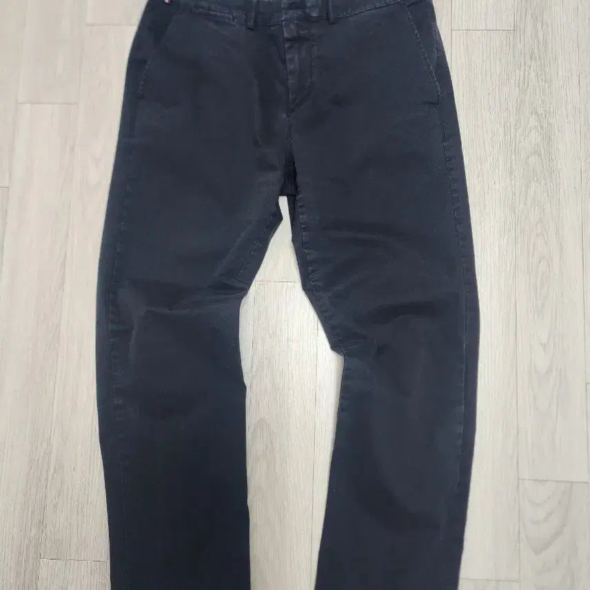 [SOLD OUT] 타미힐피거 스트레이트핏 블랙 바지 33/32