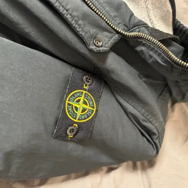 [BUNJANG] Stone Island David Leather Jacket / 스톤아일랜드 양털 가죽 무스탕 후드 다비드 레더 자켓 david