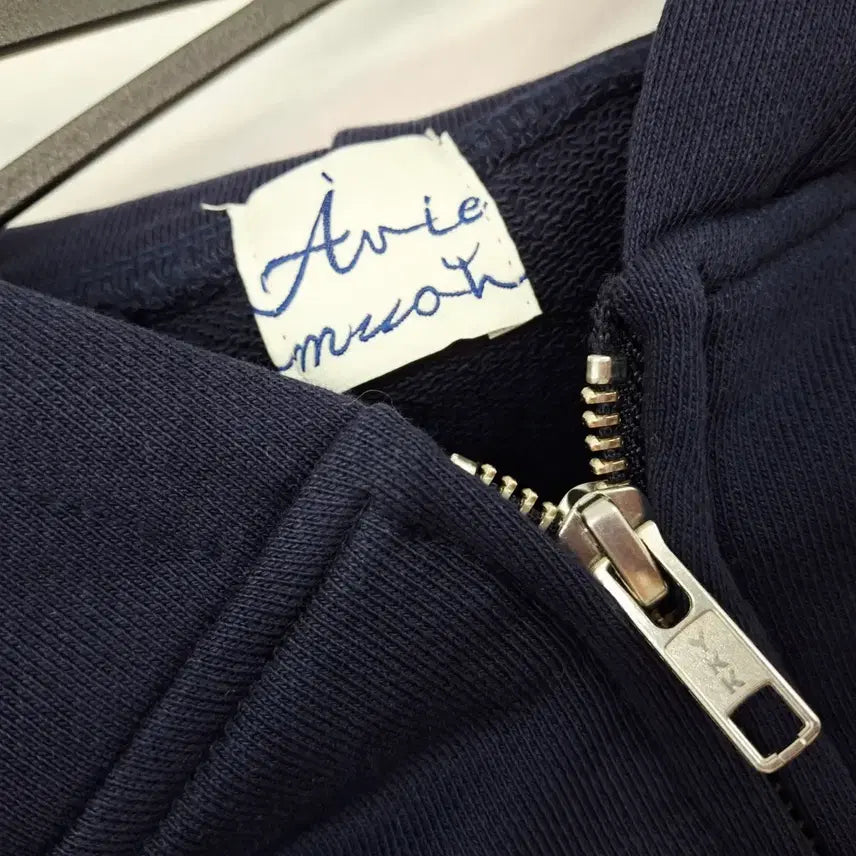[BUNJANG] AVIE MUAH Essential Crop Cotton Zip-up Hoodie (Navy) / 아비에무아 에센셜 크롭 코튼 집업 후드 1 네이비