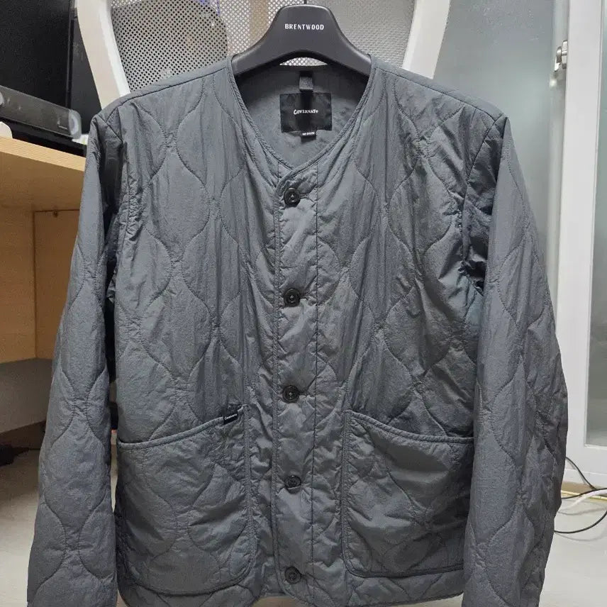 [SOLD OUT] 커버낫 웨이브 퀄팅 나일론 자켓 차콜그레이 m