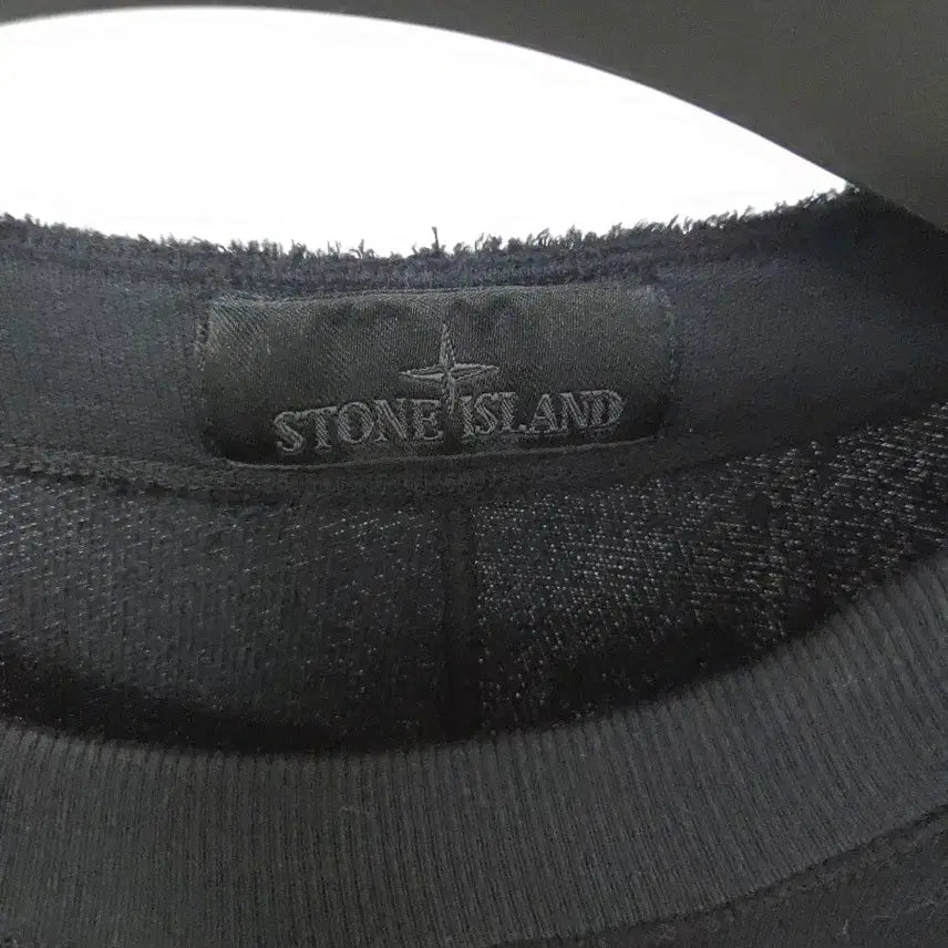 [SOLD OUT] 스톤아일랜드 24ss 고스트피스 오가닉 코튼 맨투맨 L