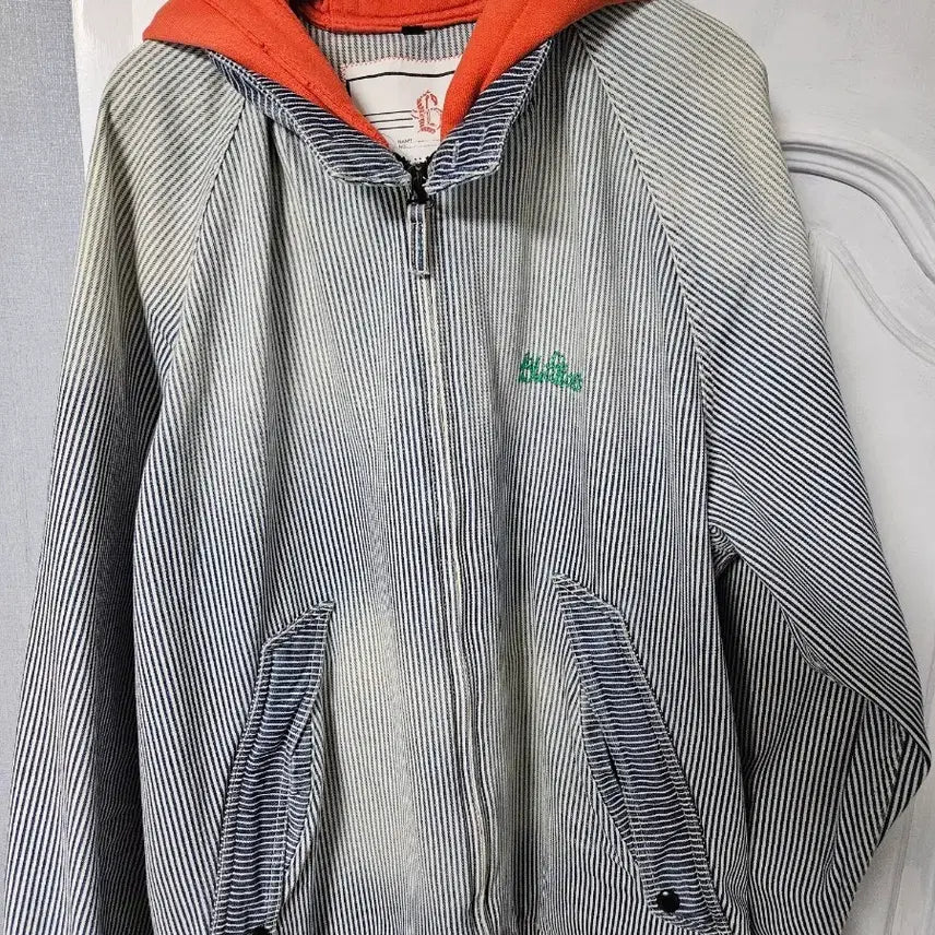 [BUNJANG] Black Out Hickory Swing Top L / 블랙아웃 히코리 스윙탑 L