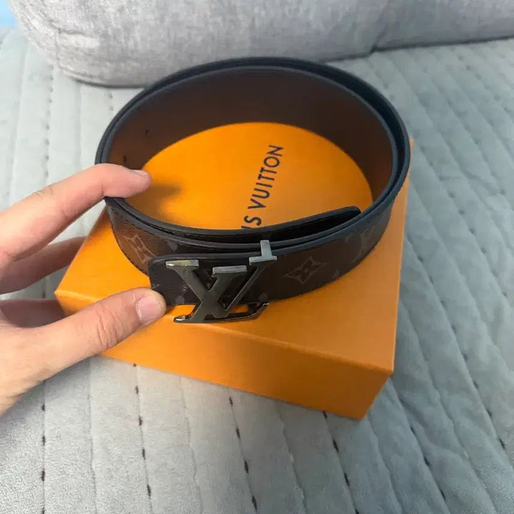 [SOLD OUT] 루이비통 벨트