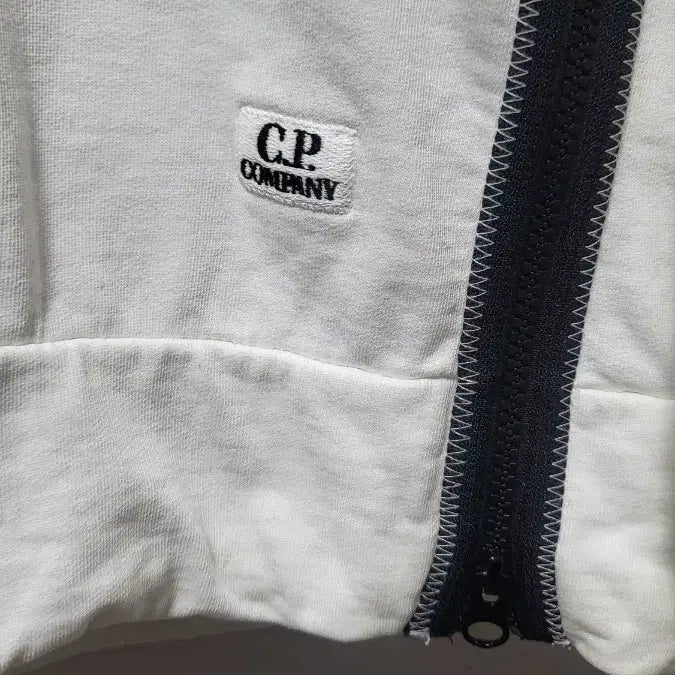 [BUNJANG] CP Company White Sweatshirt with Side Zipper / CP컴퍼니 화이트 맨투맨 옆지퍼