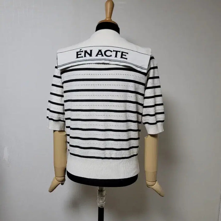 [SOLD OUT] 나이스클랍반팔니트 프리