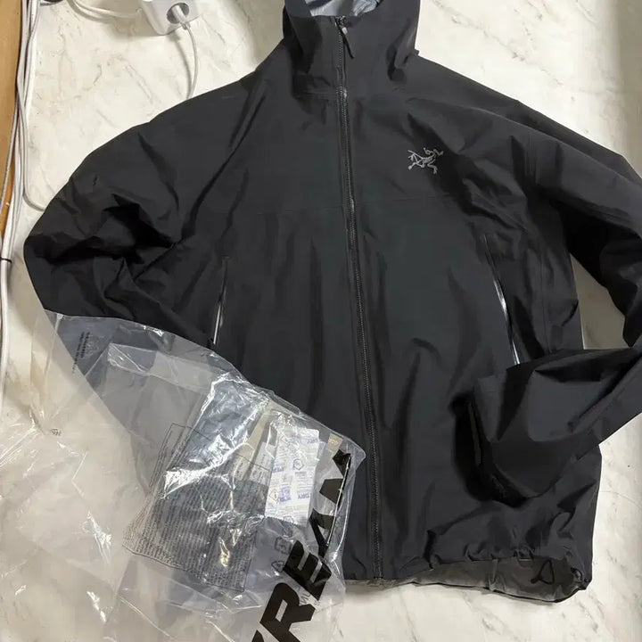 [SOLD OUT] 아크테릭스 베타 블랙 XL 크림발