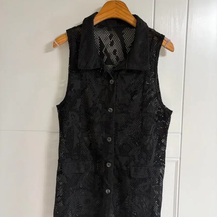 [BUNJANG] Vintage Black Knit Sleeveless Blouse / (일본 수입 빈티지)뜨개 셔츠 블랙 니트 나시 민소매 시스루 블라우스 M
