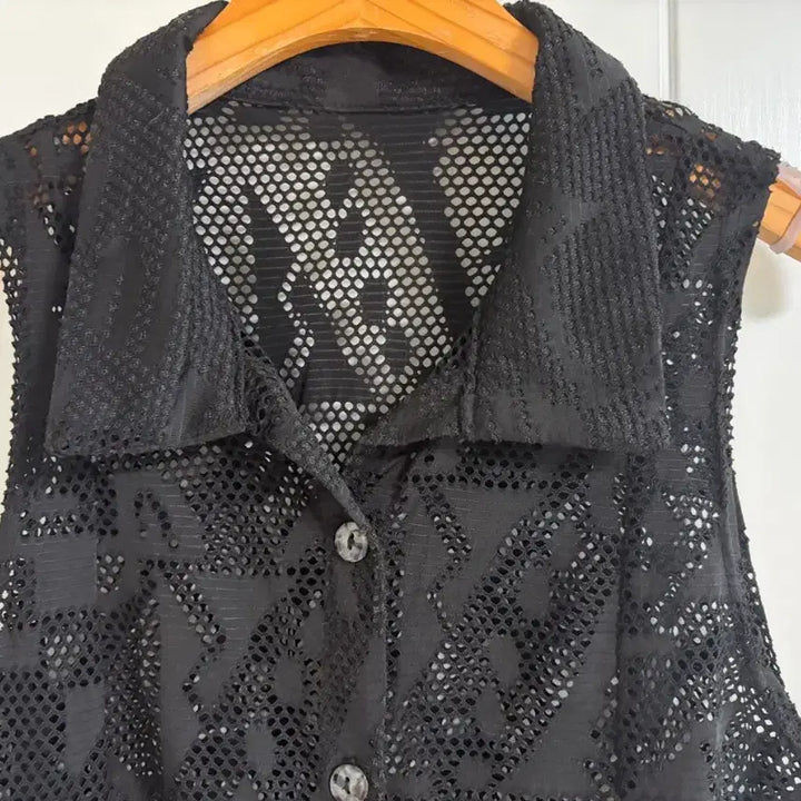 [BUNJANG] Vintage Black Knit Sleeveless Blouse / (일본 수입 빈티지)뜨개 셔츠 블랙 니트 나시 민소매 시스루 블라우스 M