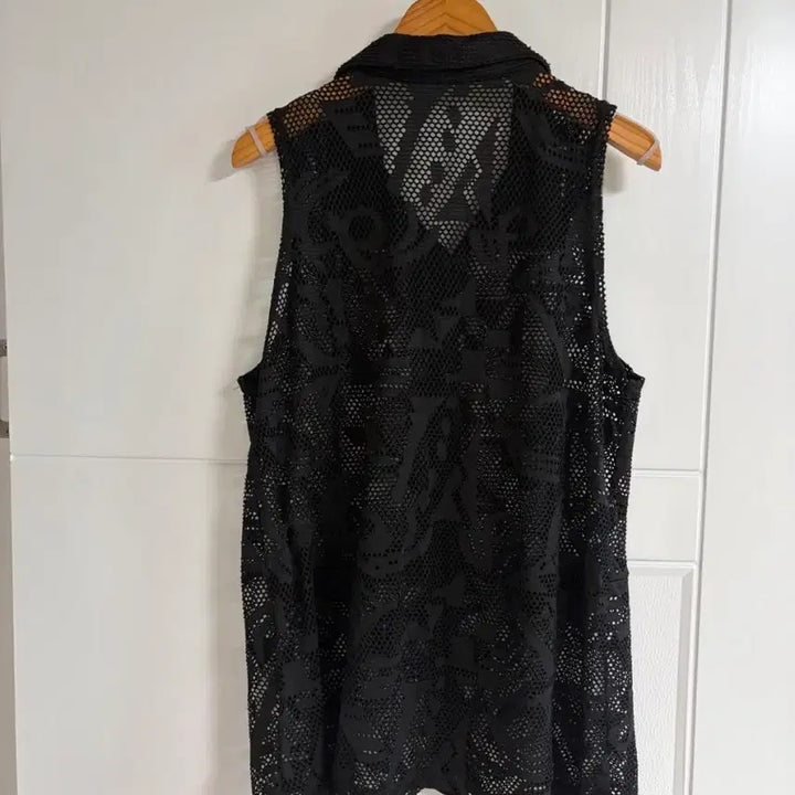[BUNJANG] Vintage Black Knit Sleeveless Blouse / (일본 수입 빈티지)뜨개 셔츠 블랙 니트 나시 민소매 시스루 블라우스 M