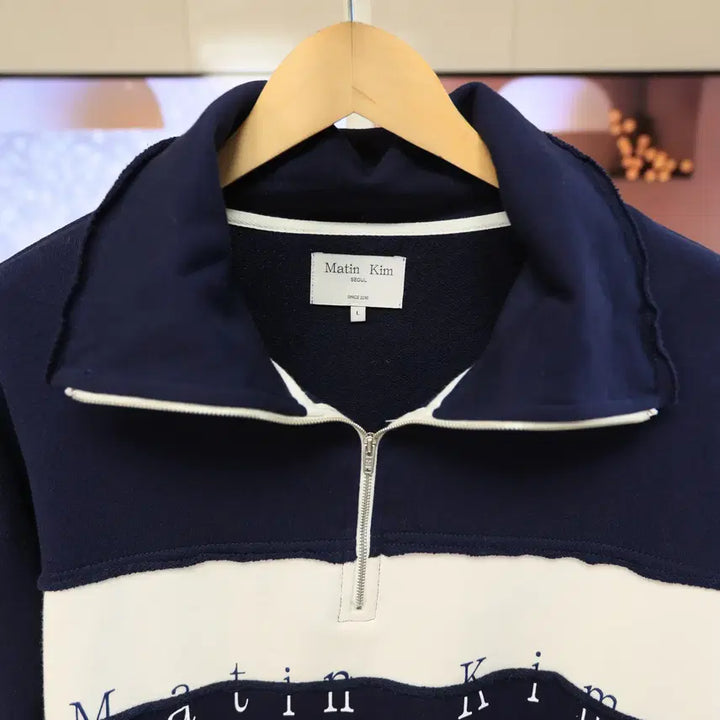 [BUNJANG] Matin Kim Half-Zip Sweatshirt / 마뗑킴 Matin Kim 반집업 맨투맨/ 공용