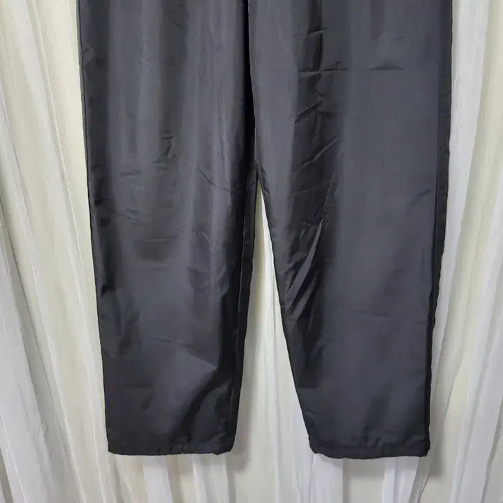[SOLD OUT] 노스페이스 블랙 바람막이 조거 팬츠