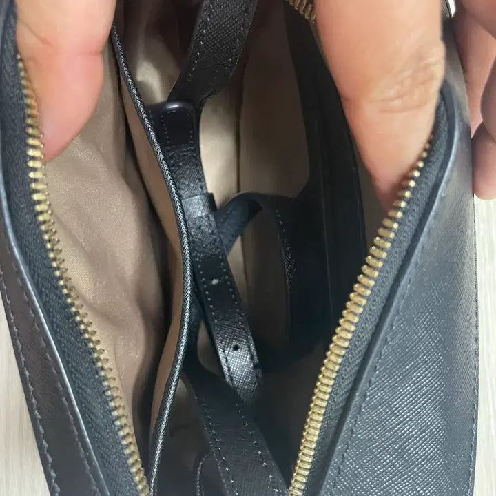[BUNJANG] J.ESTINA Square Crossbody Bag / 제이에스티나 블랙 사각 크로스백