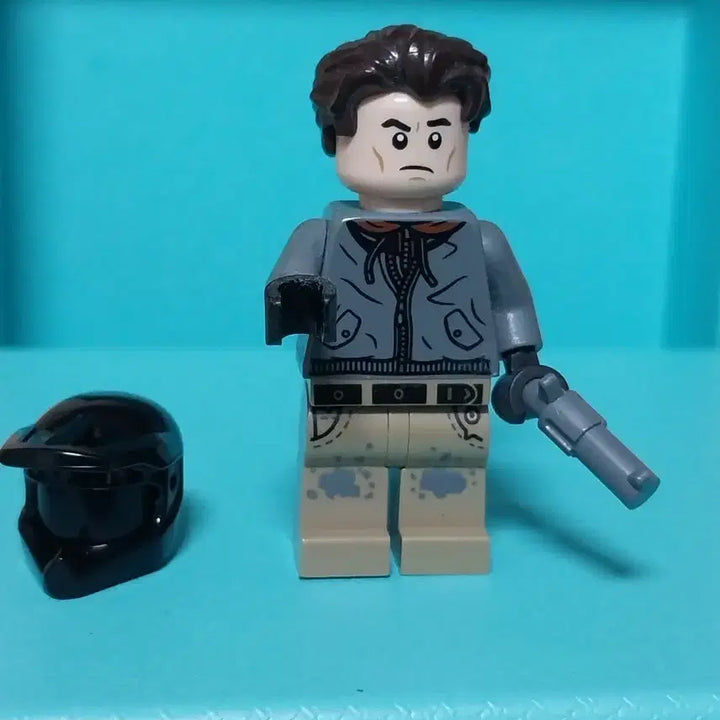 [BUNJANG] Lego Bruce Wayne Drifter Minifigure / 레고 미니피겨 브루스웨인 드리프터 헬멧과 총 포함