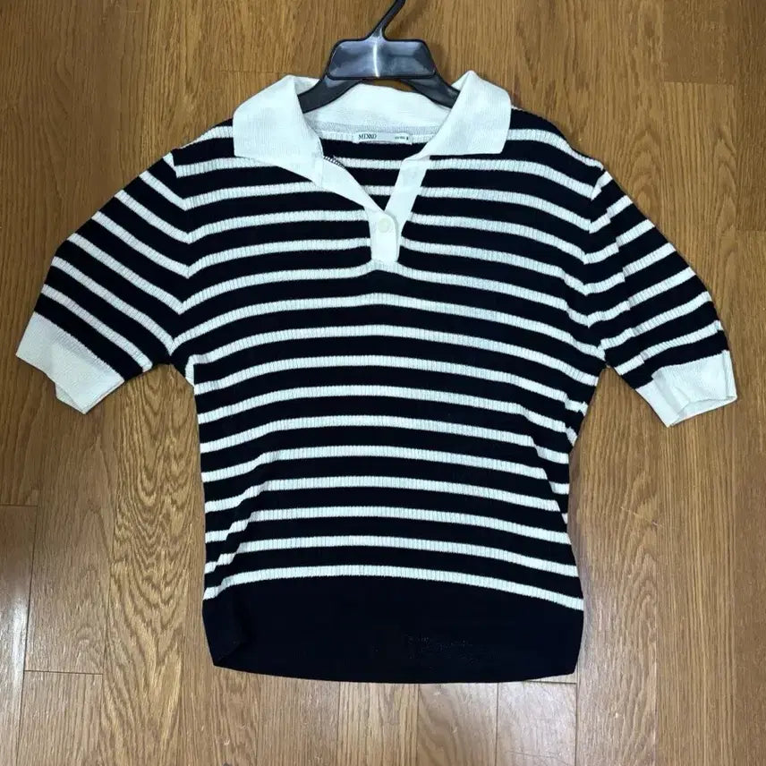 [BUNJANG] MIXXO Striped Short Sleeve Knit Top / 미쏘 스트라이프 반팔 니트