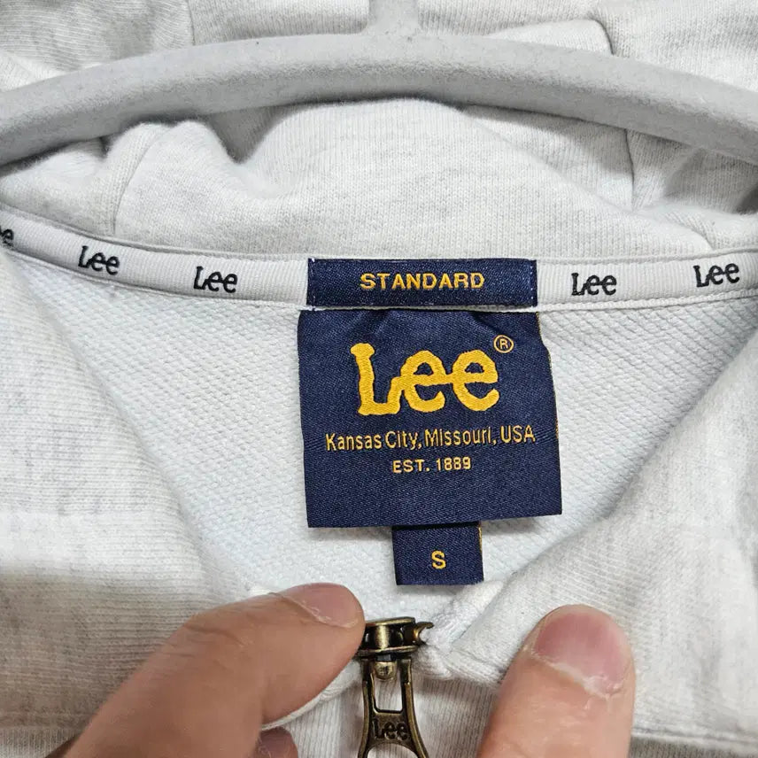 [SOLD OUT] Lee 리 2way 후드 집업 S