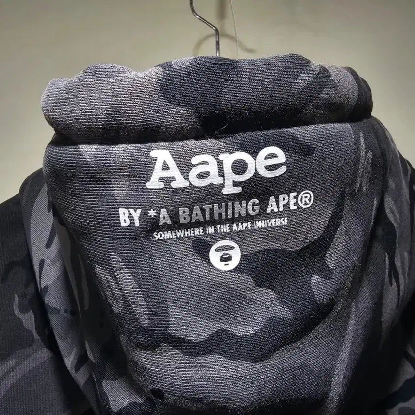 [BUNJANG] AAPE Moonface Camo Hooded Zip-up Jacket / [정품] 에이프(AAPE) 문페이스 카모 후드 집업 100