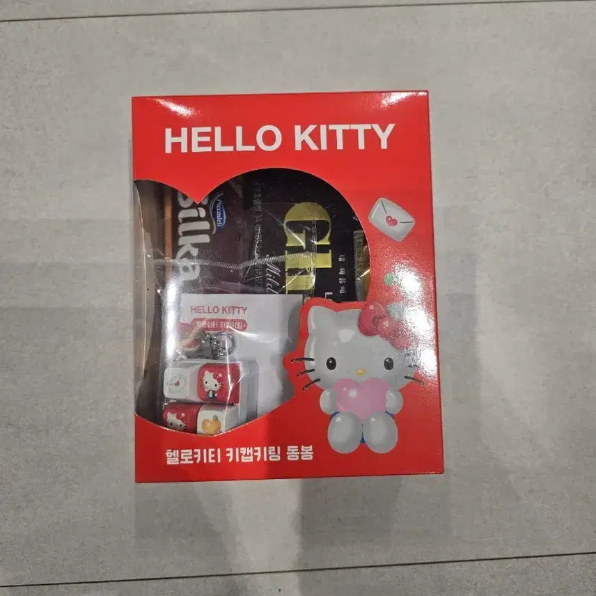 [BUNJANG] Hello Kitty Keycap Keychain / 헬로키티 키캡키링 미개봉