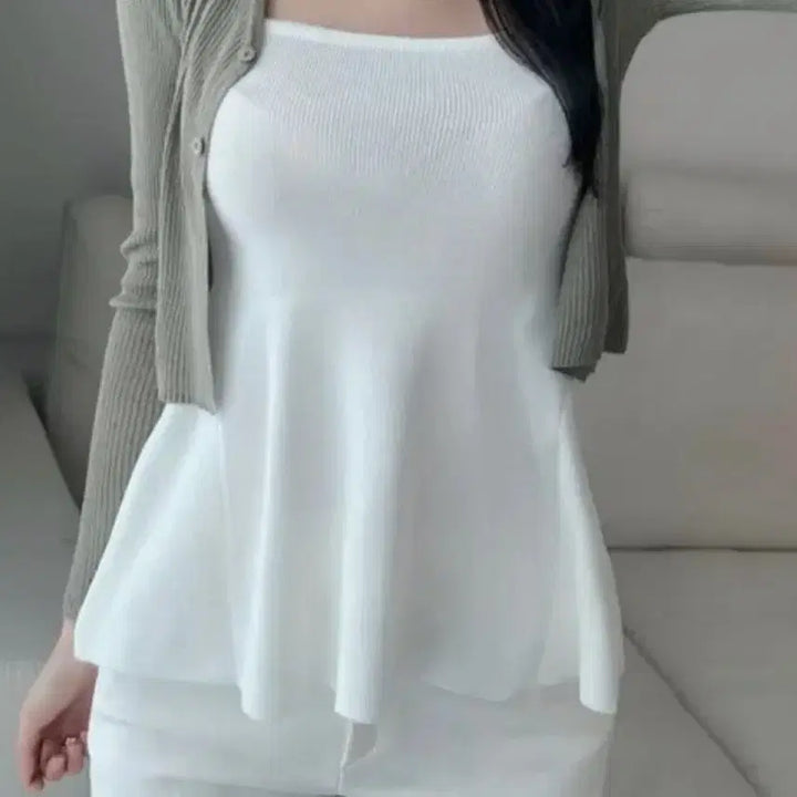 [BUNJANG] Flare White Tank Top / 플레어 나시