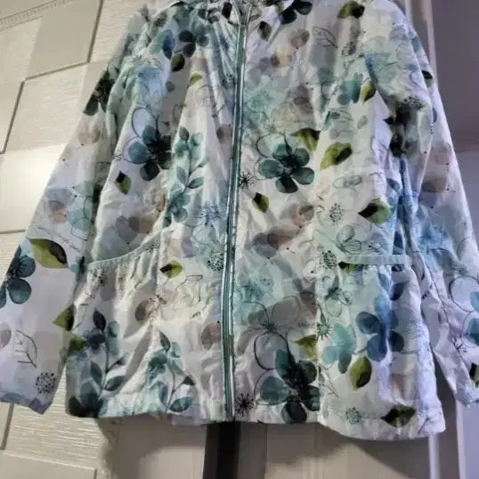 [SOLD OUT] 르까프 바람막이