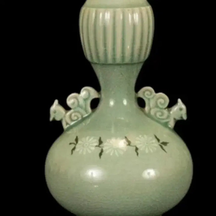 [BUNJANG] Ji Sun-tak Celadon Unique Shape Ewer / 특이한 기형 무형문화재 지순탁 청자 호리병