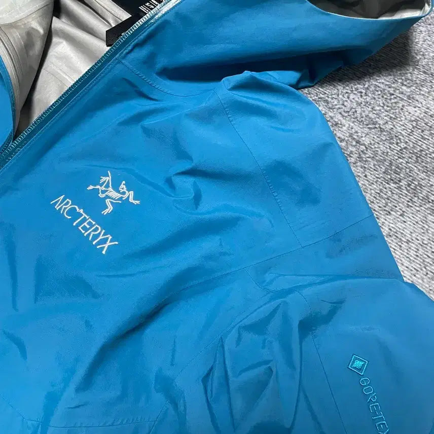 [SOLD OUT] [정품] 아크테릭스 제타 SL 고어텍스 바람막이 S